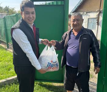 Тойбосс «Тойбосс» Карылардын күнүнө арналган акцияга катышты