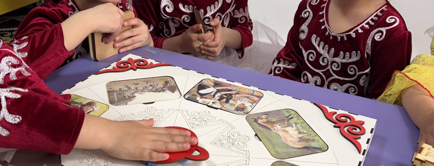 Тойбосс Тойбосс поддержал этно-STEM проект: 31 детский сад получил образовательные комплекты